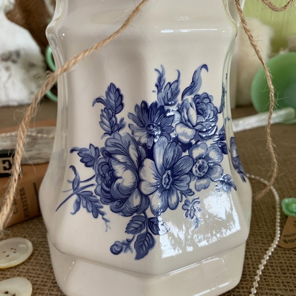 Vintage Ceramic Pitcher 🔷 - Picture 8 of 10